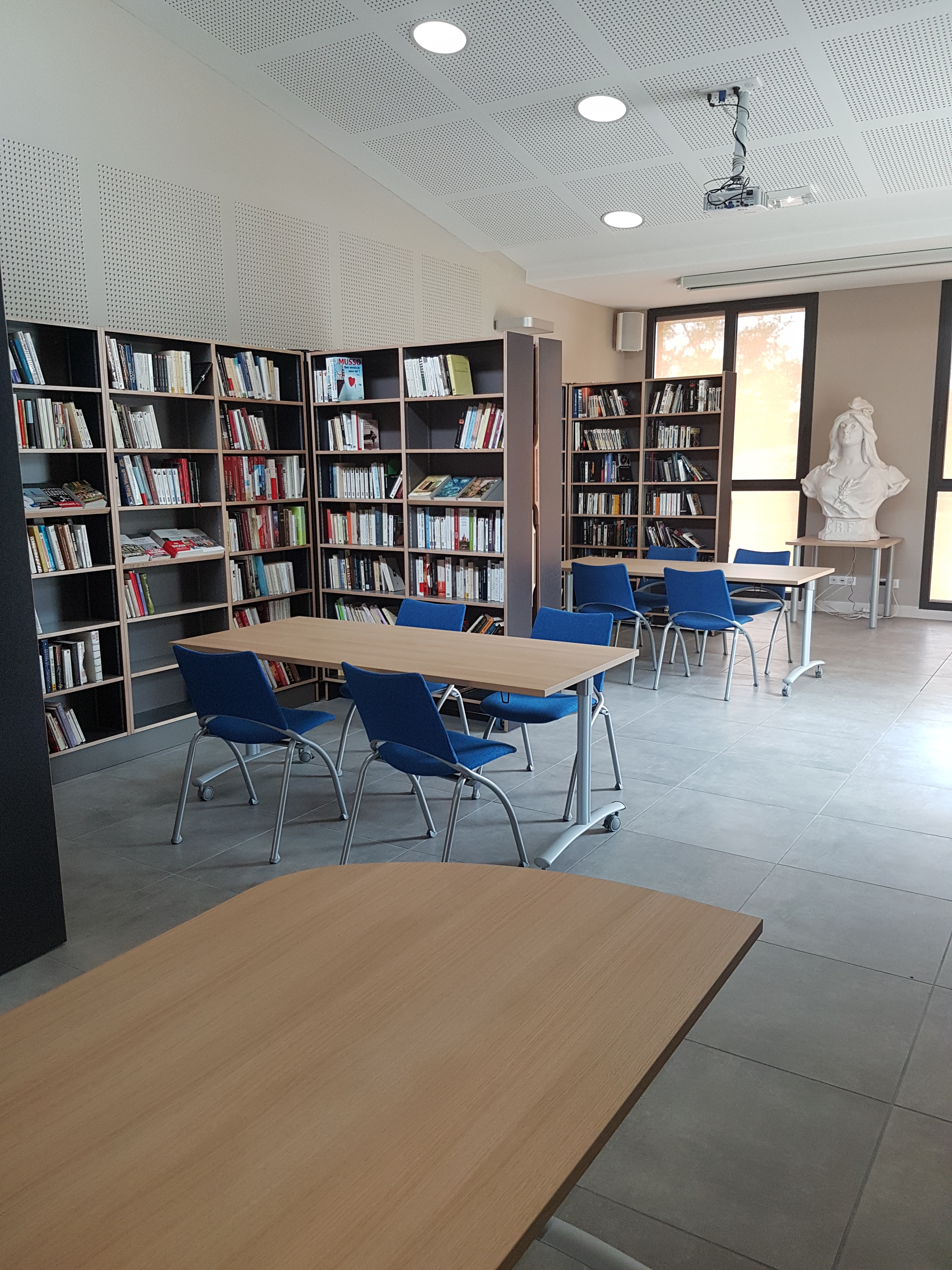 quand celle-ci devient biblioth&egrave;que municipale